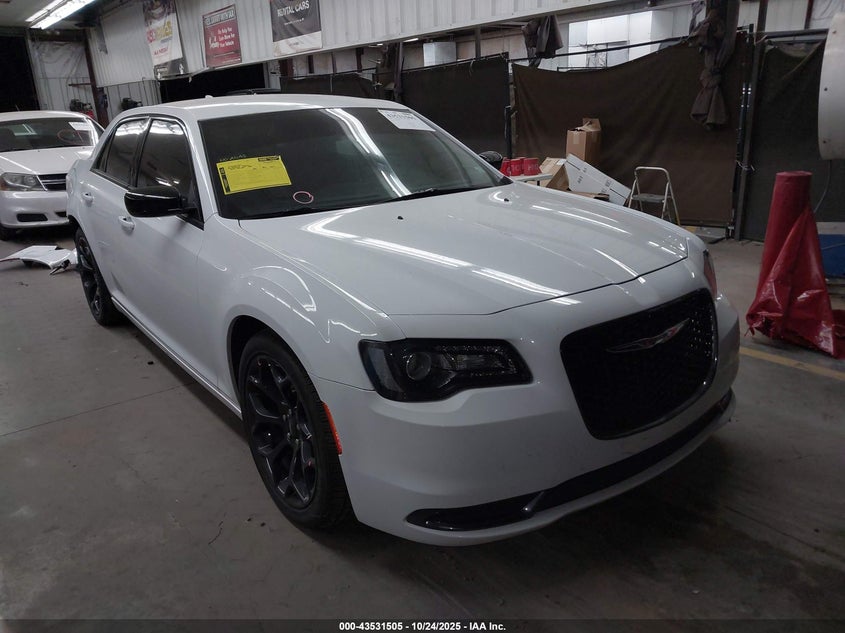 CHRYSLER 300 TOURING