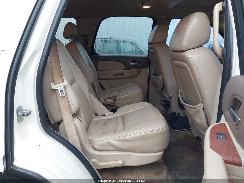 2008 GMC Yukon Slt VIN: 1GKFC13098R236211 Lot: 43531506