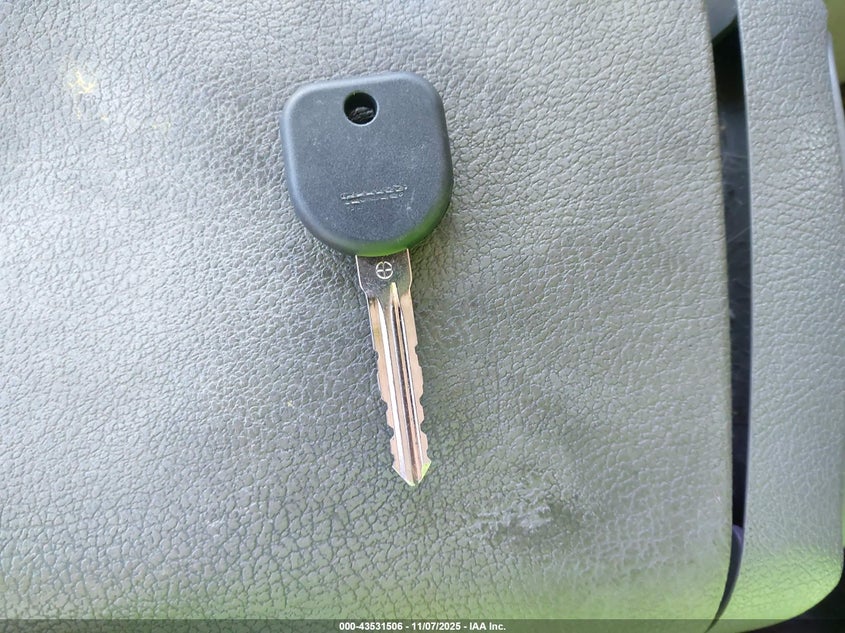 2008 GMC Yukon Slt VIN: 1GKFC13098R236211 Lot: 43531506