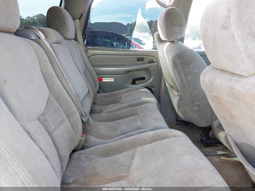 2005 Chevrolet Tahoe Ls VIN: 1GNEC13V25J149741 Lot: 43531553