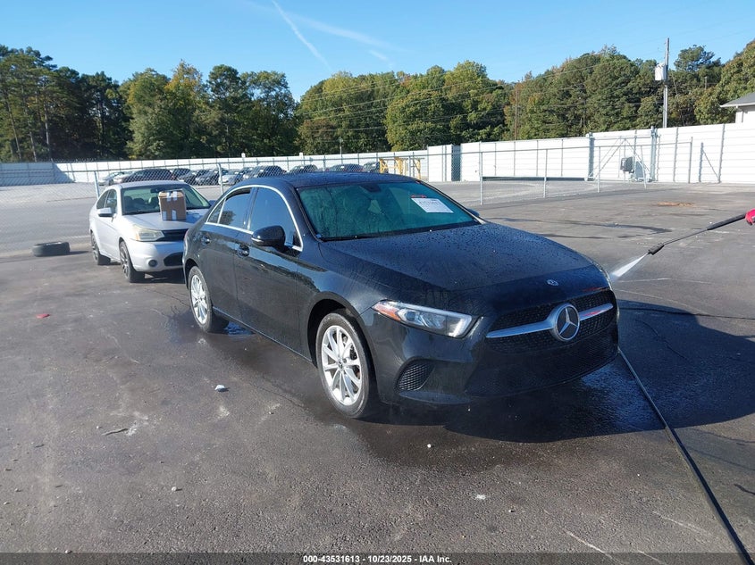 MERCEDES-BENZ A-CLASS A 220