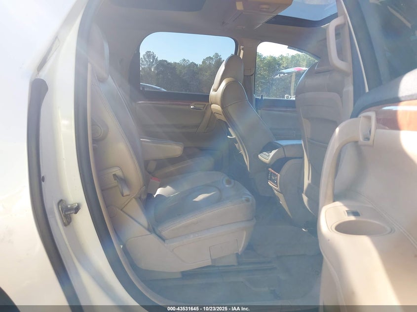 2008 Saturn Outlook Xr VIN: 5GZER33728J273970 Lot: 43531645