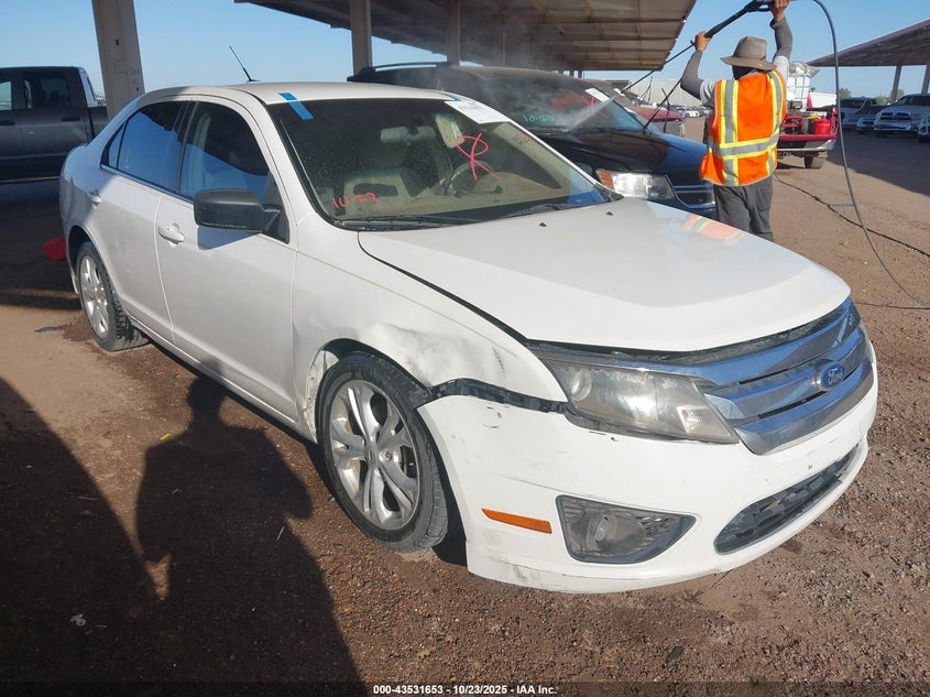 FORD FUSION SE