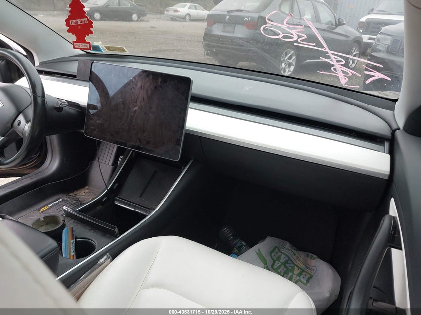 5YJ3E1EB2JF111764 2018 TESLA MODEL 3 photo no. 5