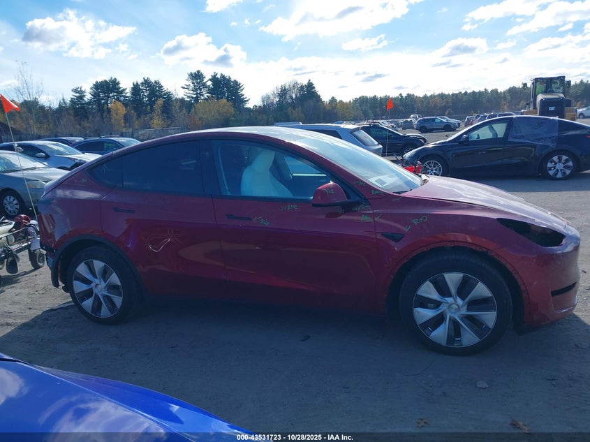 2024 Tesla Model Y Long Range Dual Motor All-Wheel Drive VIN: 7SAYGDEE5RF034978 Lot: 43531723