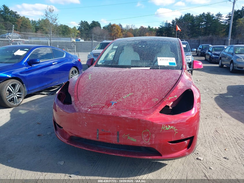 2024 Tesla Model Y Long Range Dual Motor All-Wheel Drive VIN: 7SAYGDEE5RF034978 Lot: 43531723