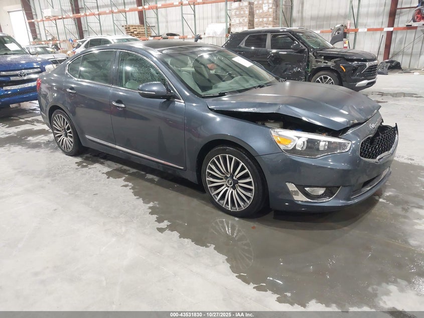 KIA CADENZA PREMIUM