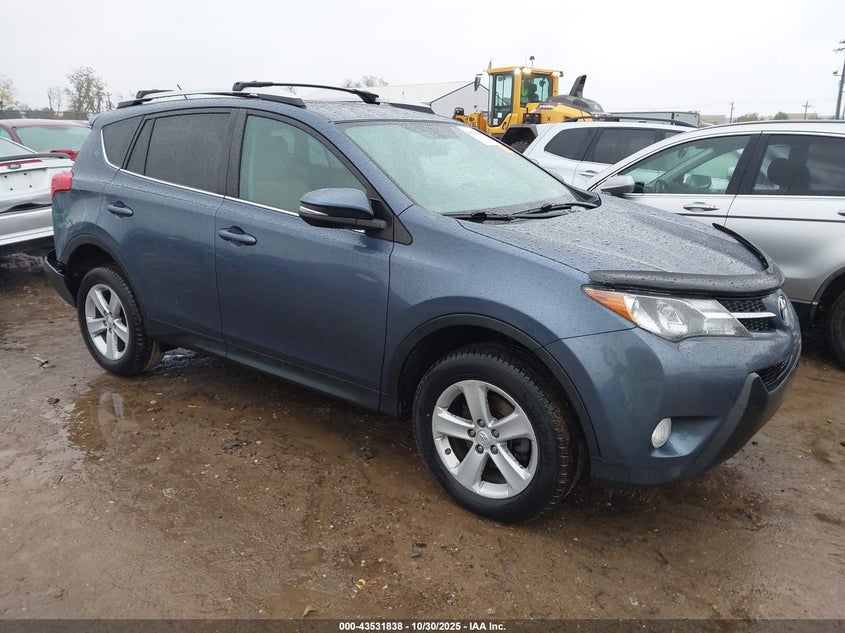 TOYOTA RAV4 XLE