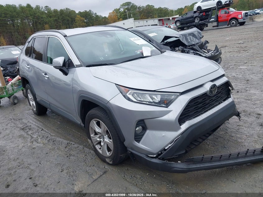 TOYOTA RAV4 XLE