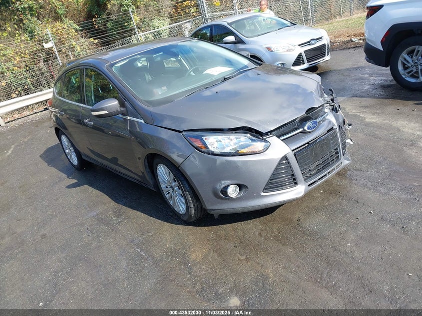 FORD FOCUS TITANIUM