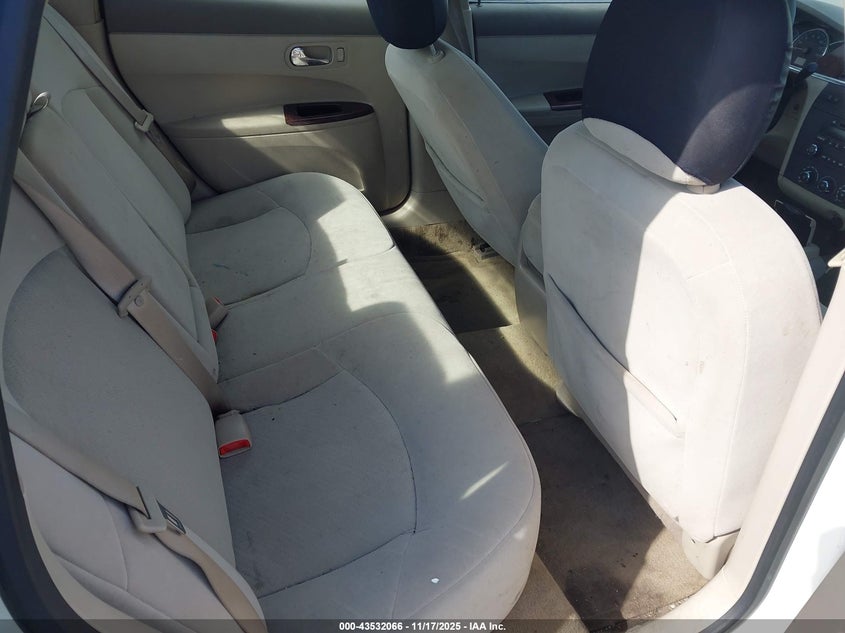 2007 Buick Lacrosse Cx VIN: 2G4WC582271246899 Lot: 43532066