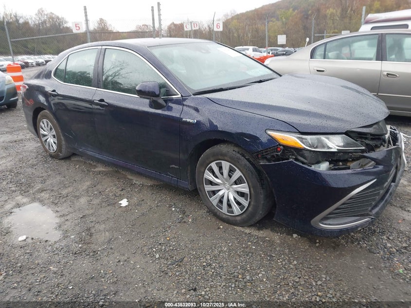 2021 TOYOTA CAMRY LE HYBRID - 4T1C31AK9MU547580