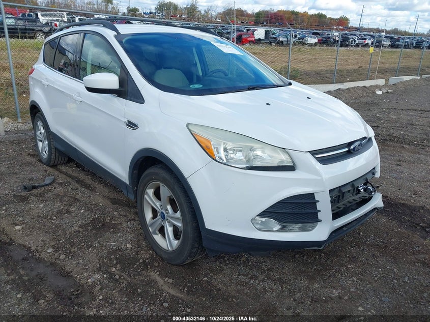FORD ESCAPE SE