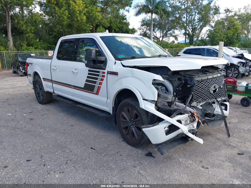 FORD F-150 LARIAT