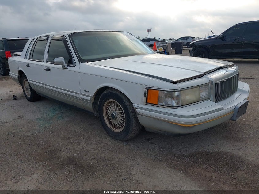 1992 Lincoln Town Car Signature