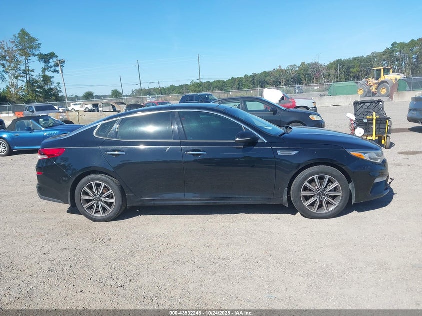 2019 KIA OPTIMA LX 5XXGT4L37KG320193