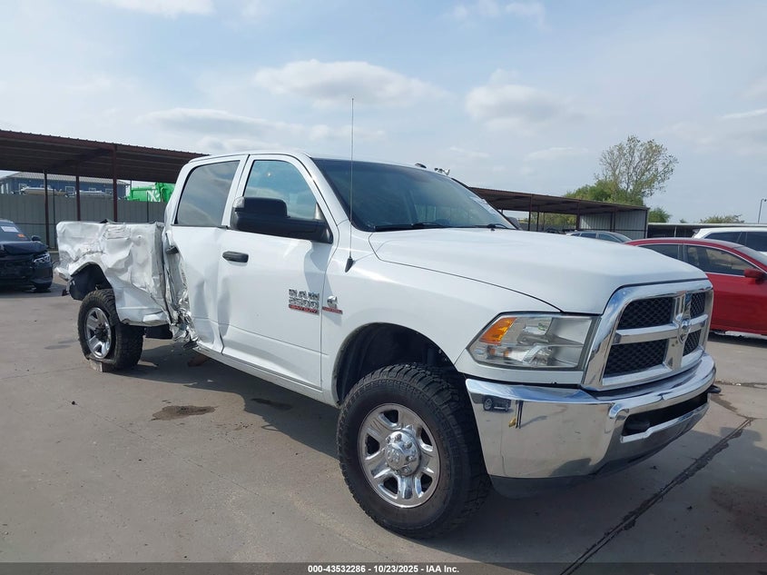 RAM 2500 TRADESMAN 4X4 8 BOX