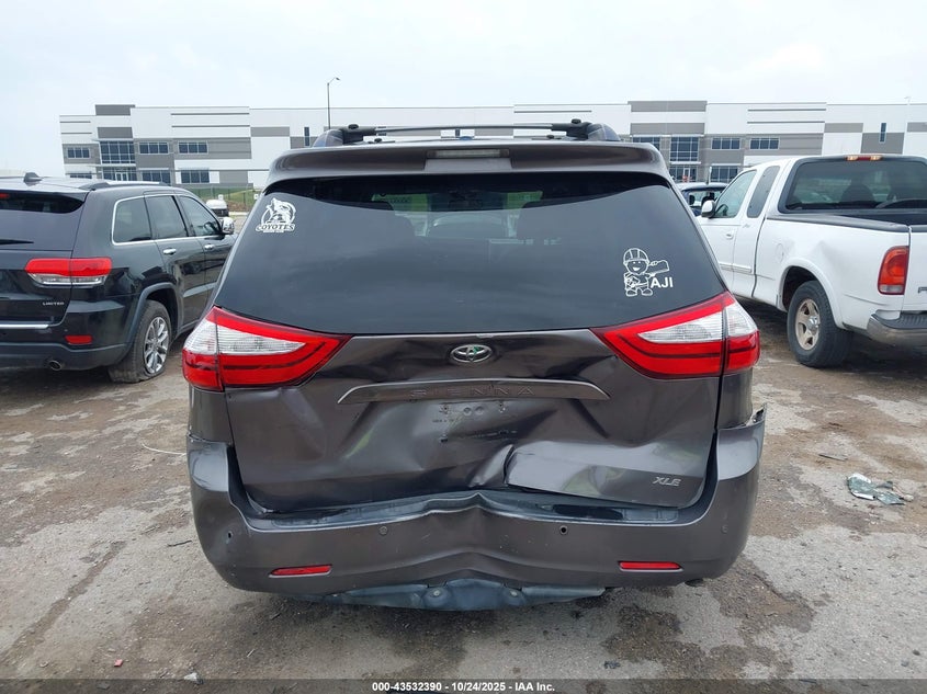 2015 TOYOTA SIENNA XLE 8 PASSENGER 5TDYK3DC6FS596031