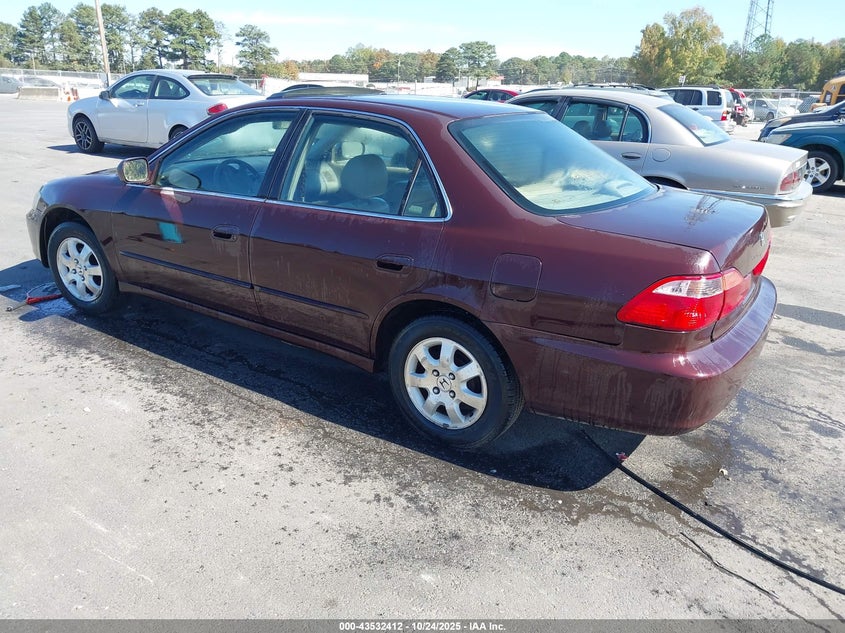 1HGCG6658XA111514 1999 HONDA ACCORD photo no. 3