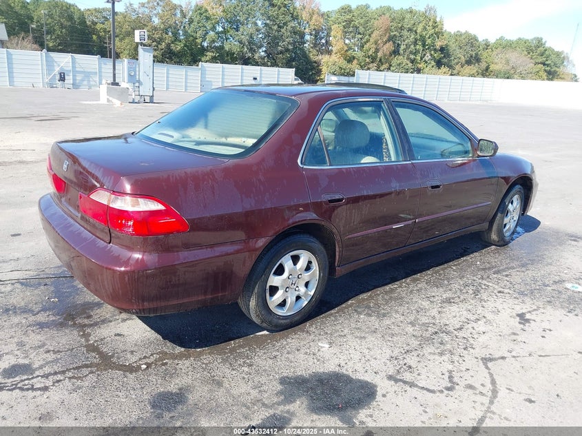 1HGCG6658XA111514 1999 HONDA ACCORD photo no. 4