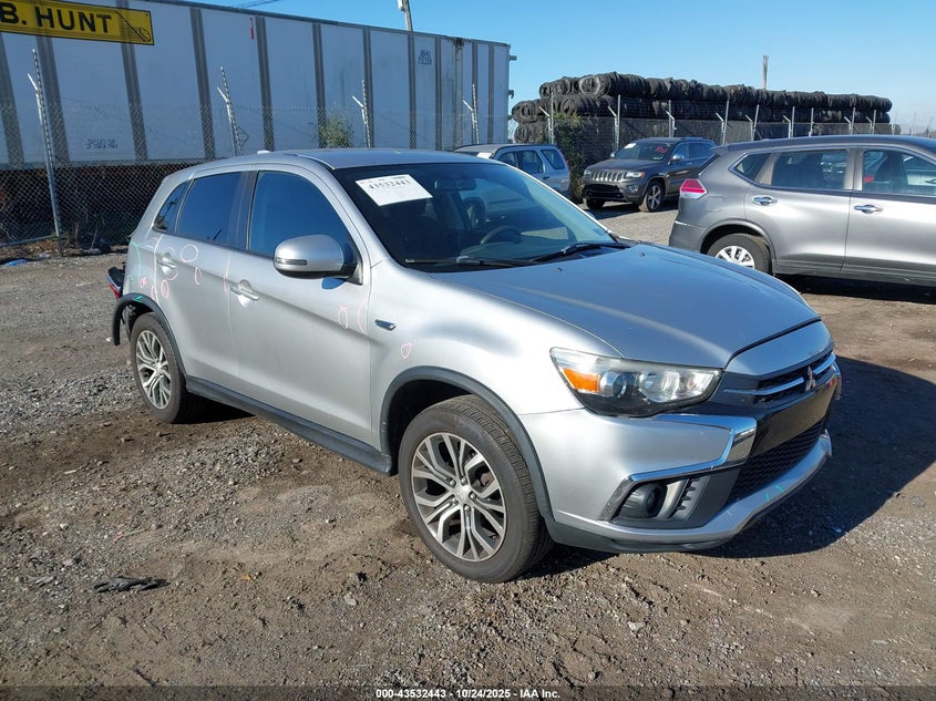 MITSUBISHI OUTLANDER SPORT 2.0 ES/2.0 LE
