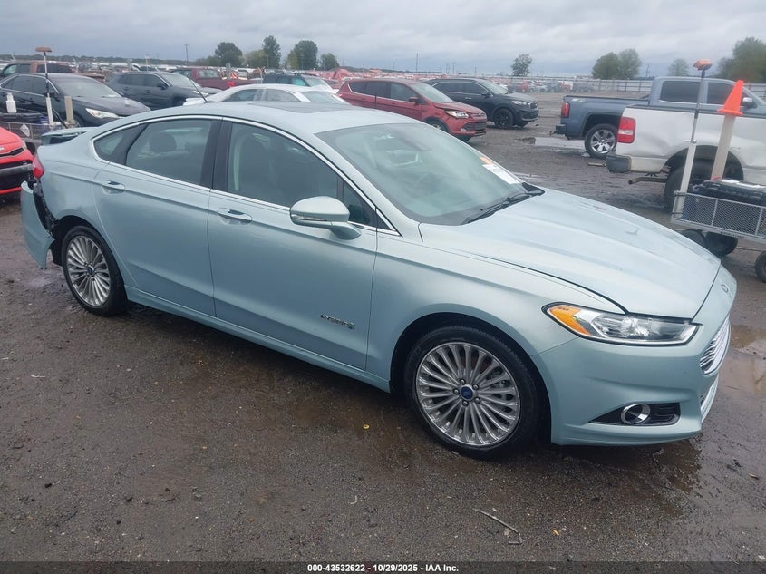 FORD FUSION HYBRID TITANIUM