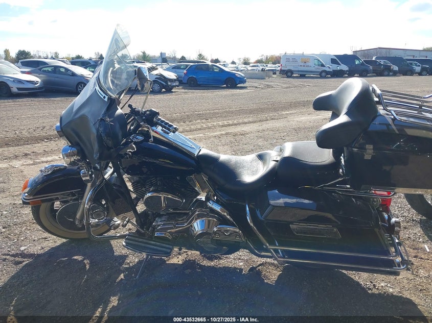 2003 Harley-Davidson Flhpi VIN: 1HD1FHW1X3Y704888 Lot: 43532665