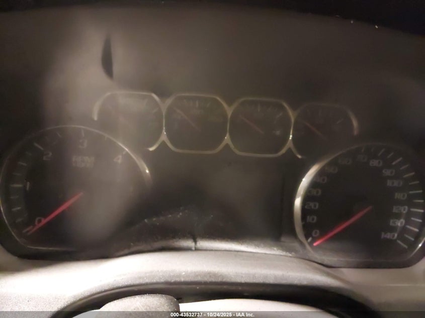 2014 CHEVROLET SILVERADO 1500 1LT 1GCVKREH0EZ164175