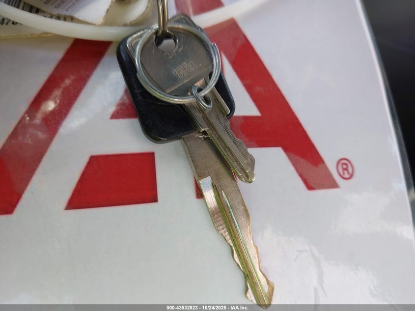 2005 Ford E-350 Super Duty Chateau/Xl/Xlt VIN: 1FBNE31L85HA45301 Lot: 43532823