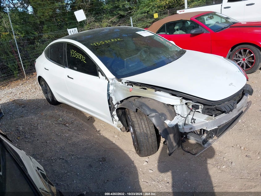 TESLA MODEL 3 LONG RANGE