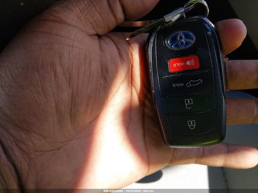 2022 TOYOTA VENZA LE JTEAAAAHXNJ092078