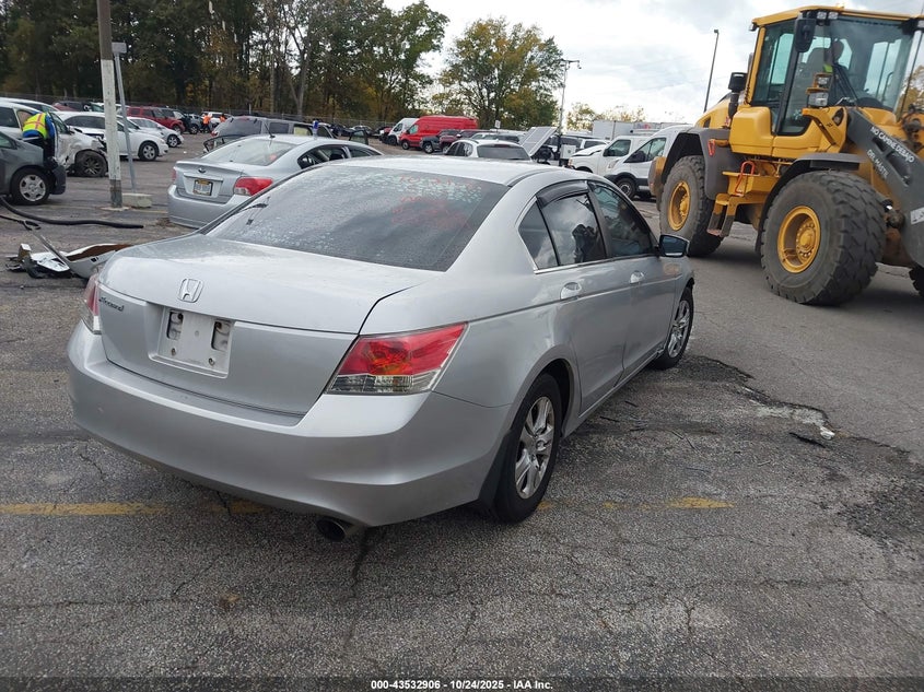 1HGCP26428A100929 2008 HONDA ACCORD photo no. 4