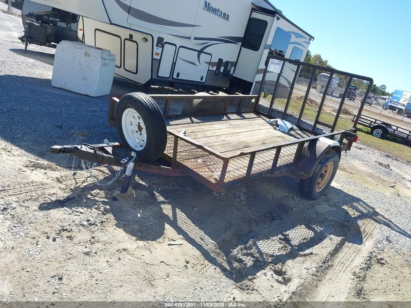 1B9UA10124H440178 2004   photo no. 2