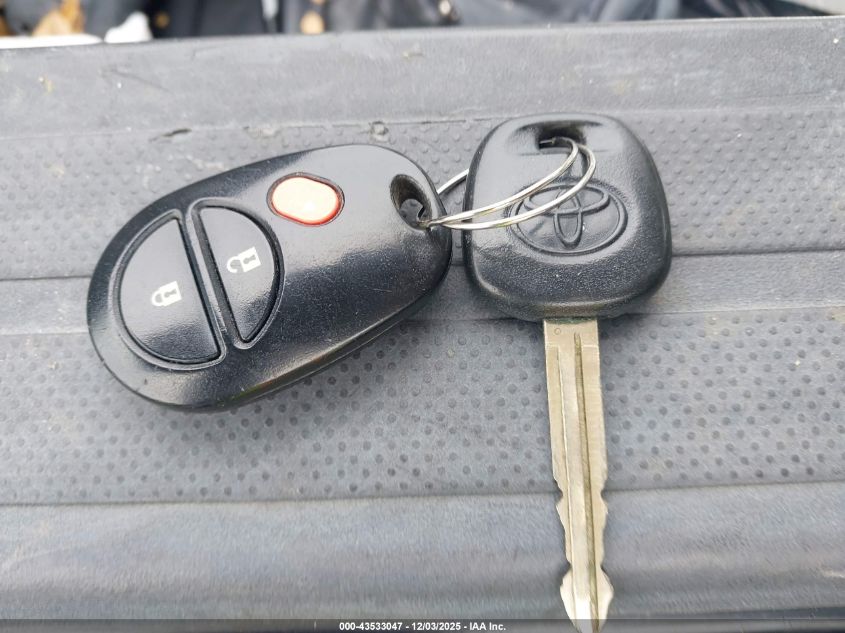 2010 Toyota Tundra Grade 5.7L V8 VIN: 5TFEY5F13AX085095 Lot: 43533047