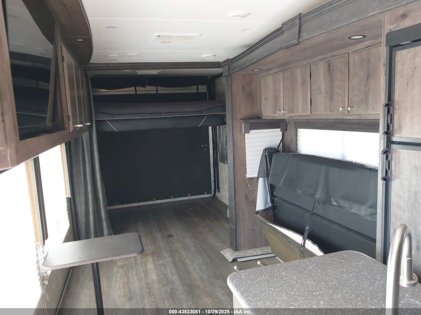 2018 Eclipse Attitude VIN: 5LZBE3034KR016516 Lot: 43533081