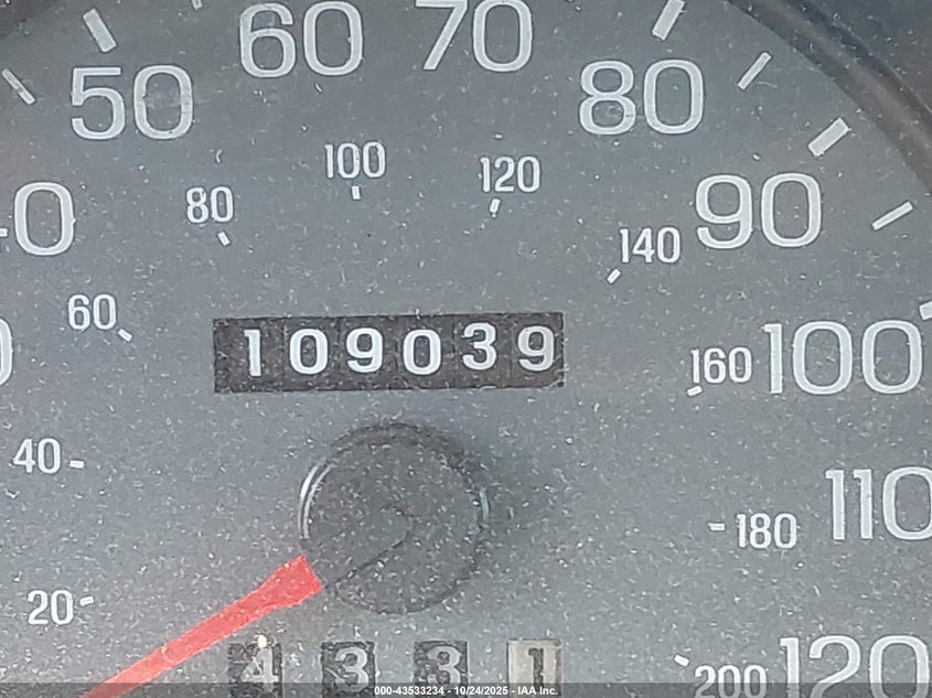 2003 Mercury Grand Marquis Gs VIN: 2MEFM74W03X639764 Lot: 43533234