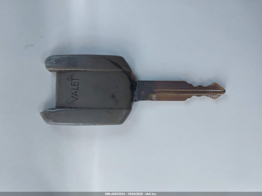 2003 Mercury Grand Marquis Gs VIN: 2MEFM74W03X639764 Lot: 43533234