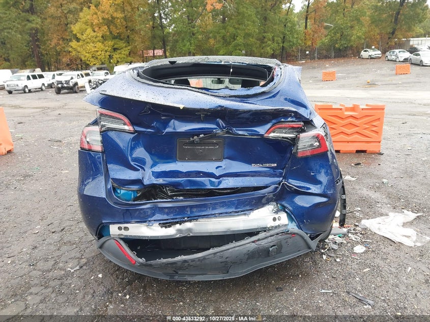 2024 Tesla Model Y Performance Dual Motor All-Wheel Drive VIN: 7SAYGDEF9RA274802 Lot: 43533292