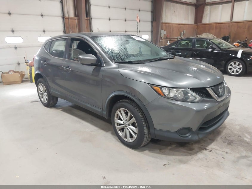 NISSAN ROGUE SPORT S