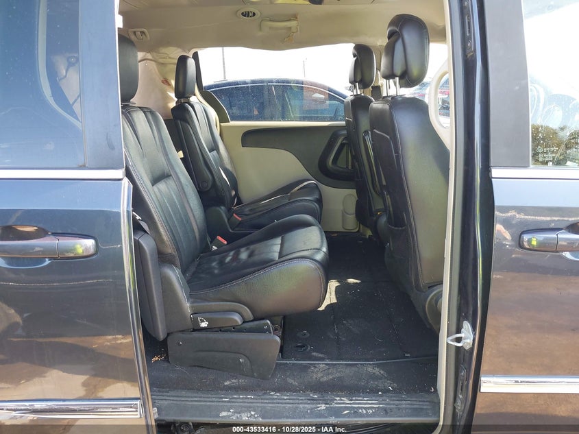 2014 Chrysler Town & Country Touring VIN: 2C4RC1BG1ER446573 Lot: 43533416