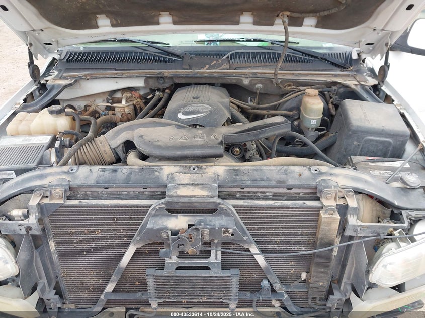 2002 Chevrolet Suburban 1500 Lt VIN: 1GNEC16Z02J222731 Lot: 43533614