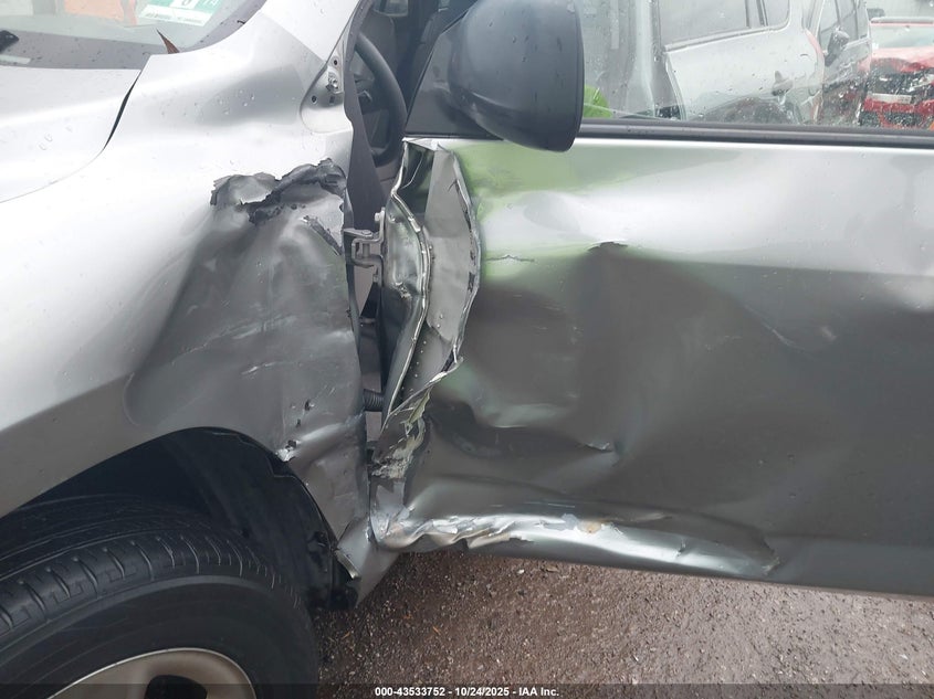 2007 Toyota Rav4 VIN: JTMBD35V575101972 Lot: 43533752