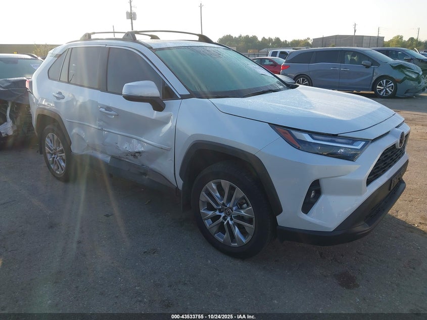 TOYOTA RAV4 XLE PREMIUM