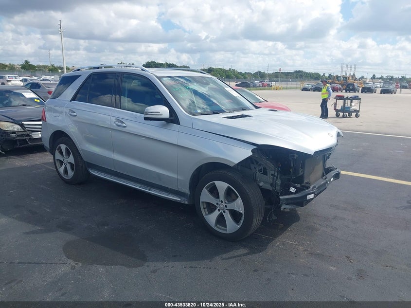 2016 MERCEDES-BENZ GLE 350 - 4JGDA5JB4GA731056