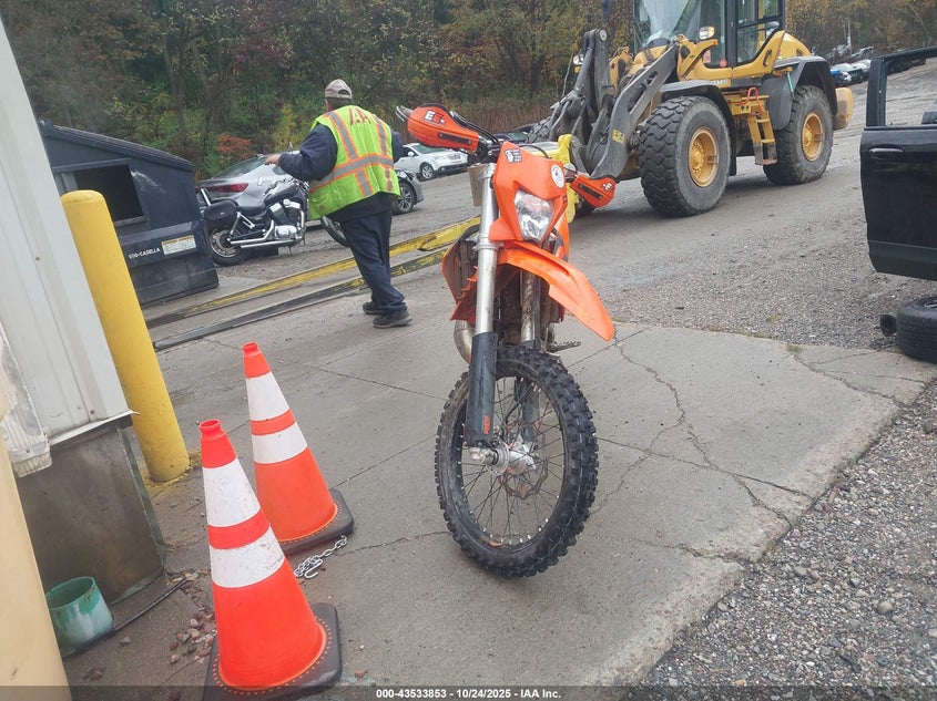 2025 KTM 150 XC-W TPI VBKXWG232SM152708