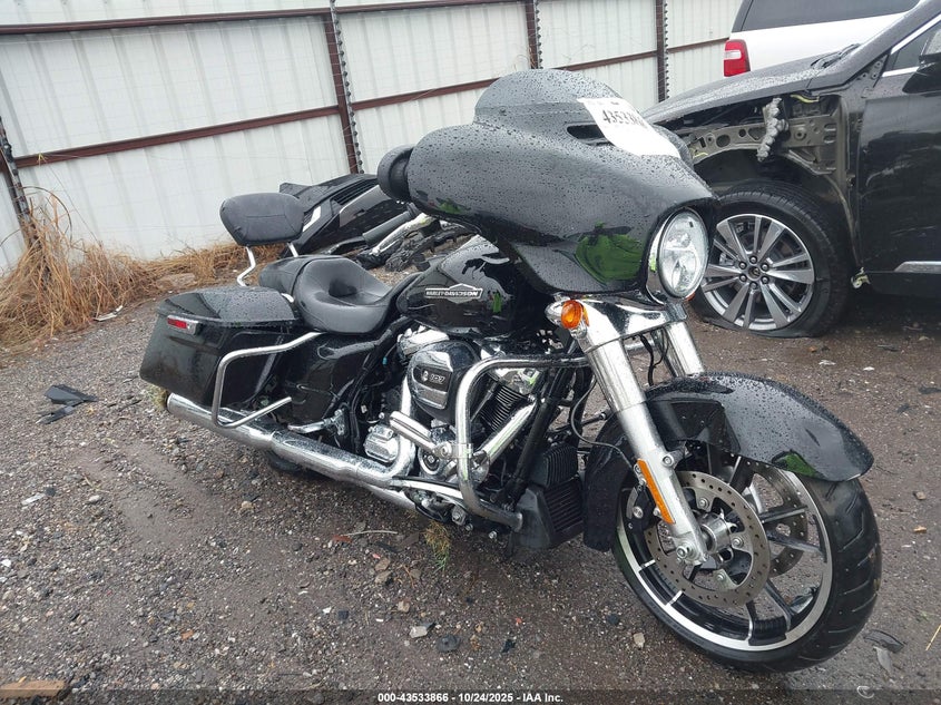 2023 HARLEY-DAVIDSON FLHX - 1HD1KBC11PB628340