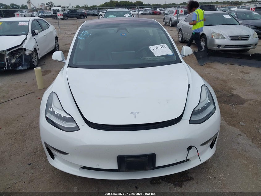 2018 Tesla Model 3 Long Range/Mid Range VIN: 5YJ3E1EA1JF059700 Lot: 43533877