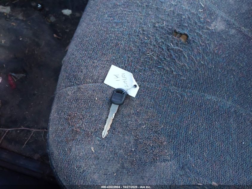 1999 Chevrolet Silverado 1500 VIN: 1GCEC14V7XZ162769 Lot: 43533904