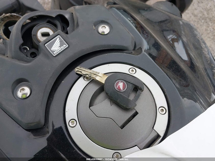 2021 Honda Cb1000 Ra VIN: JH2SC8013MK300365 Lot: 43533957