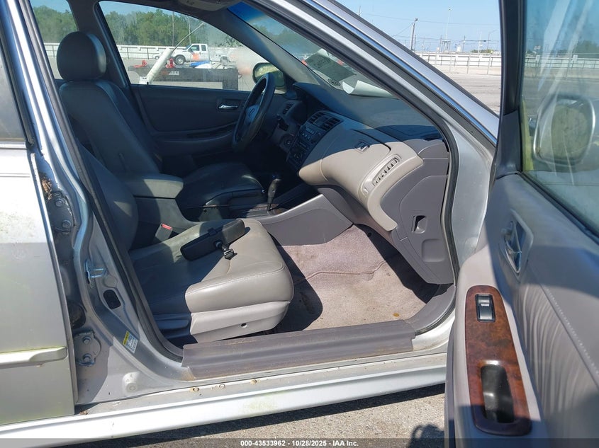JHMCG56612C011462 2002 HONDA ACCORD photo no. 5